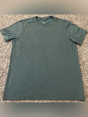 George Short-Sleeve Crewneck T-Shirt in Moss Green SZ M